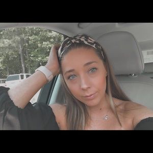 Meet your Posher, Erica